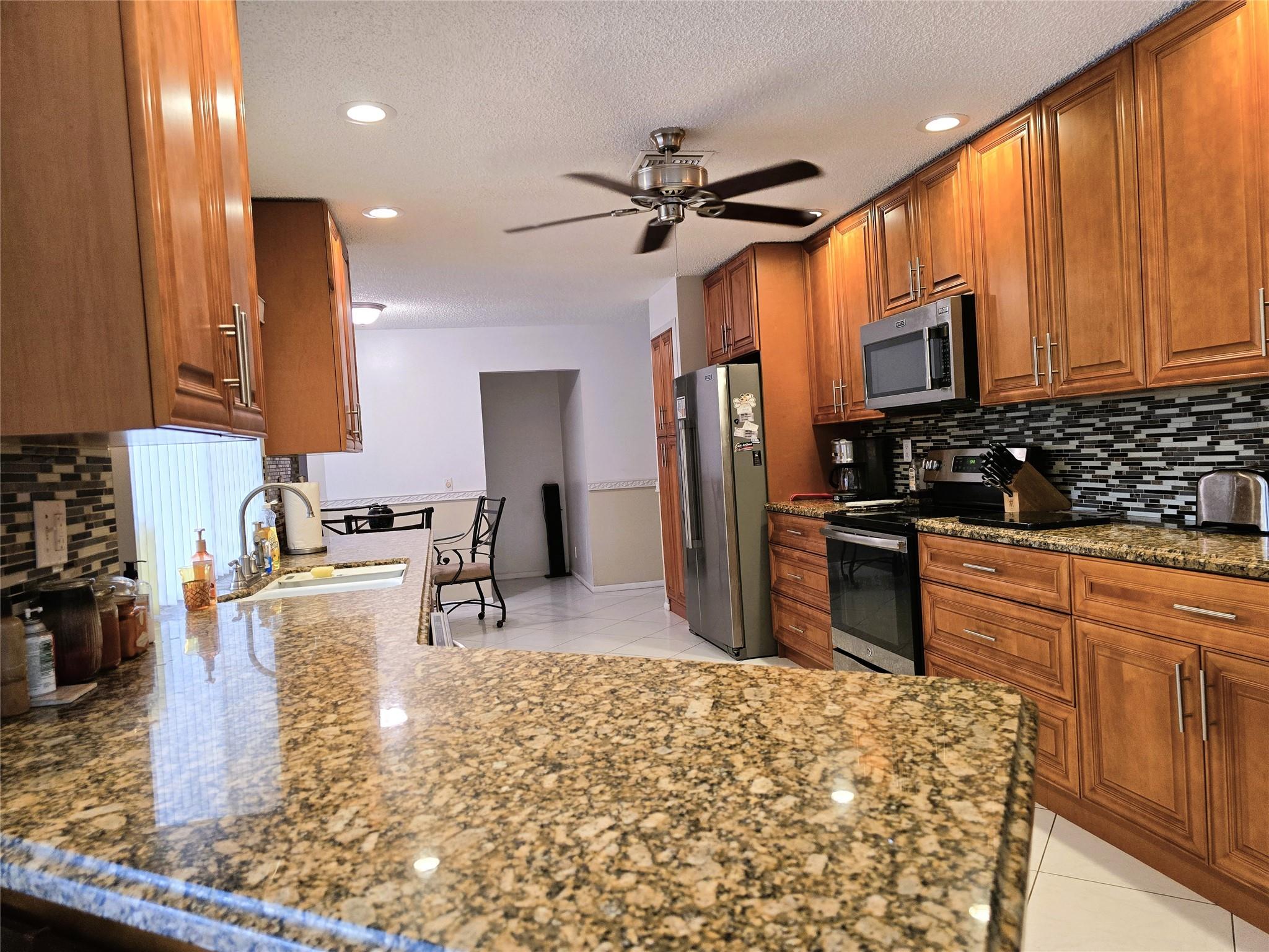 Jacaranda Lakes Sec 1 92- - Residential