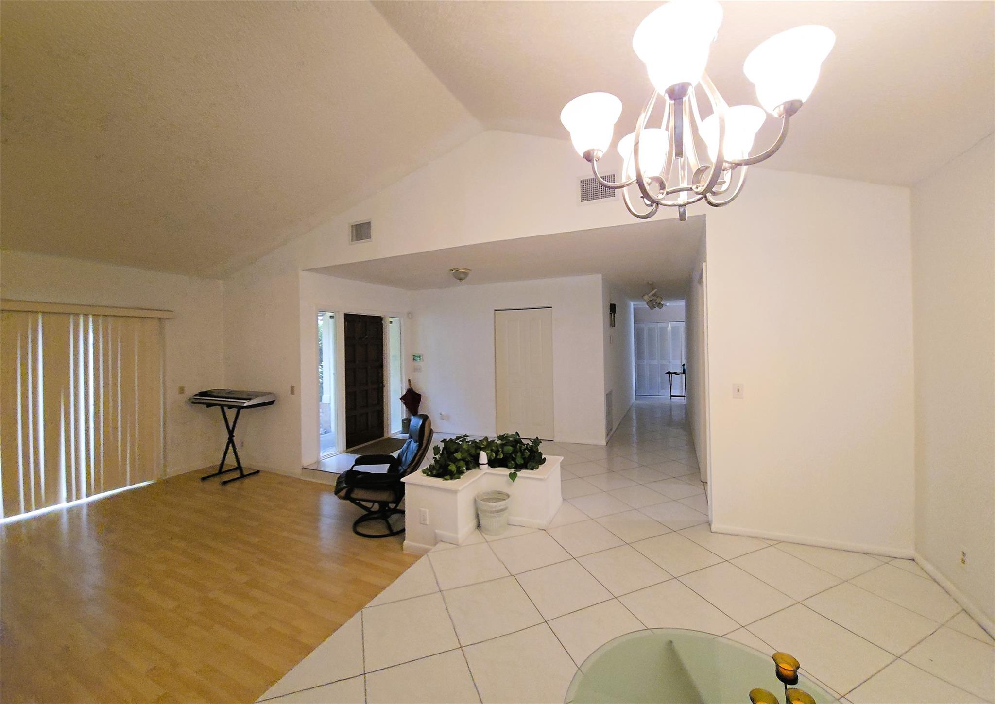 Jacaranda Lakes Sec 1 92- - Residential