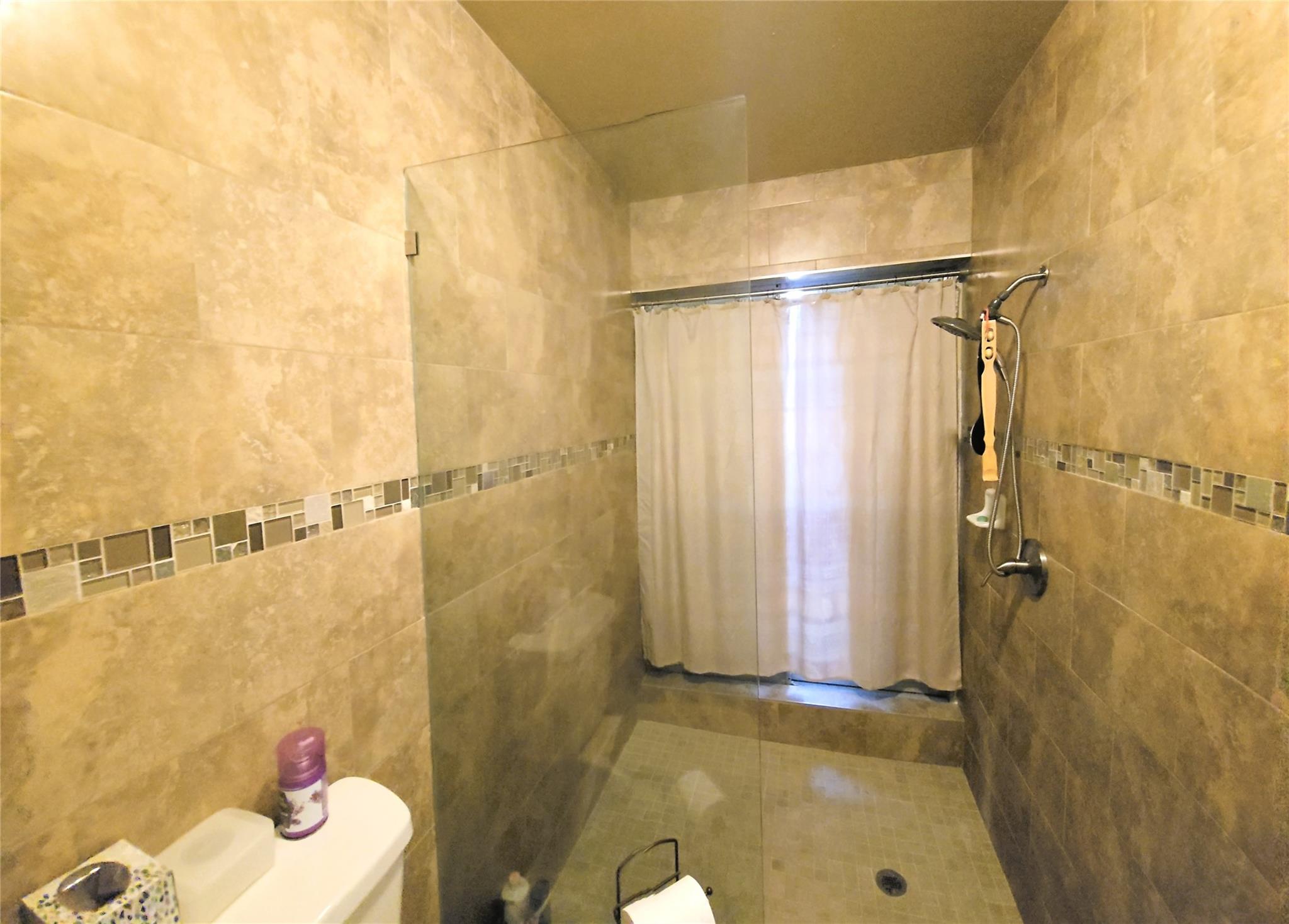 Jacaranda Lakes Sec 1 92- - Residential