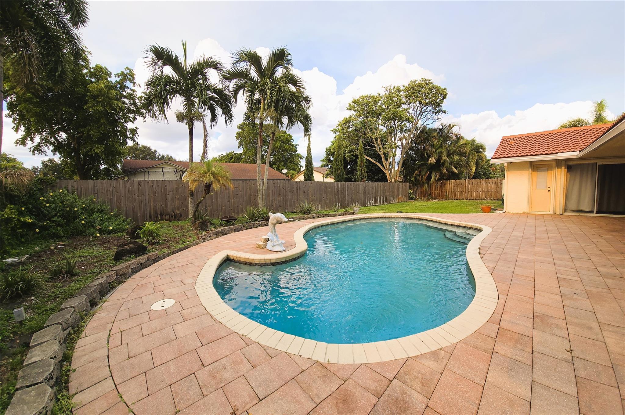 Jacaranda Lakes Sec 1 92- - Residential