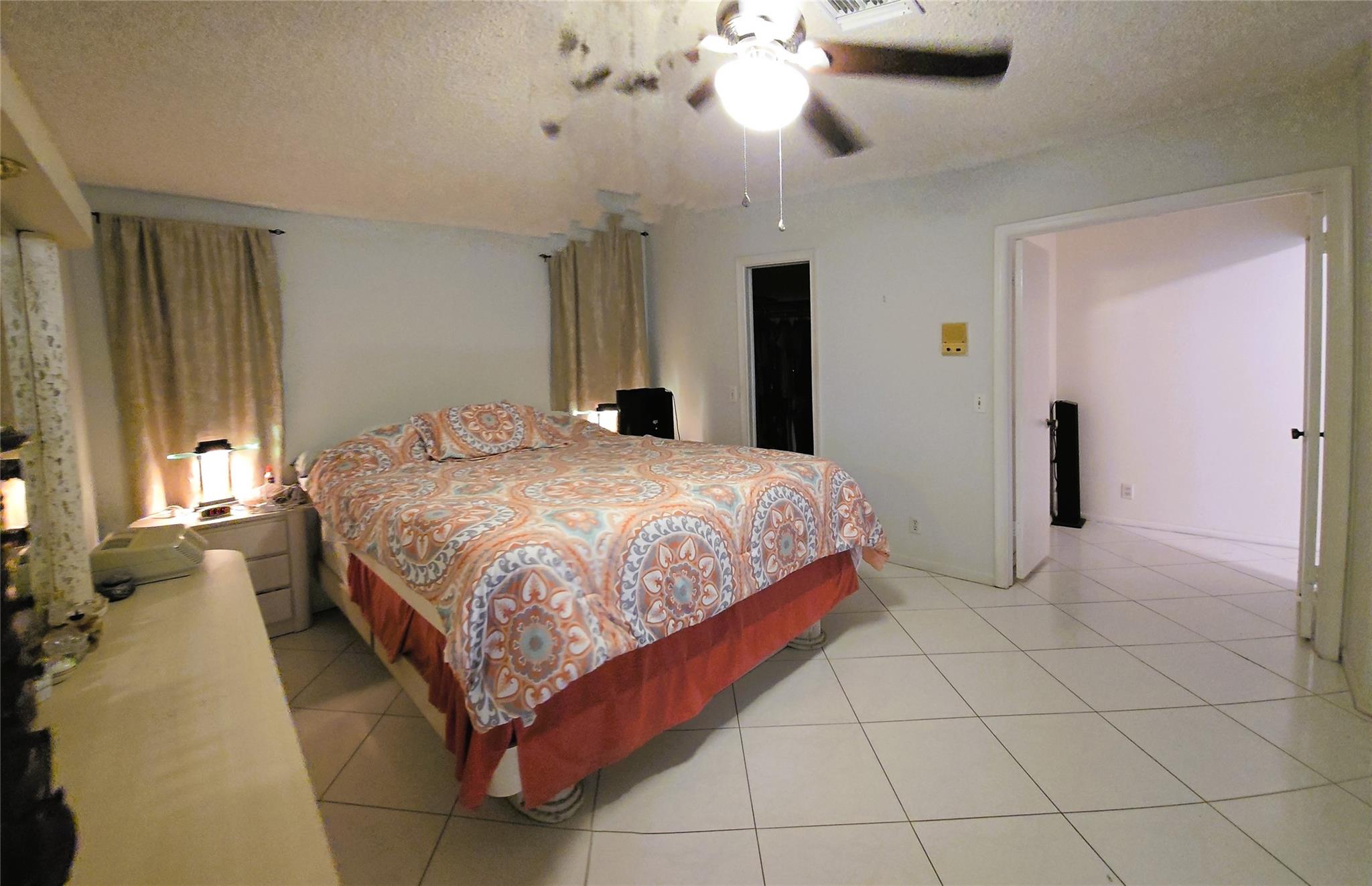 Jacaranda Lakes Sec 1 92- - Residential