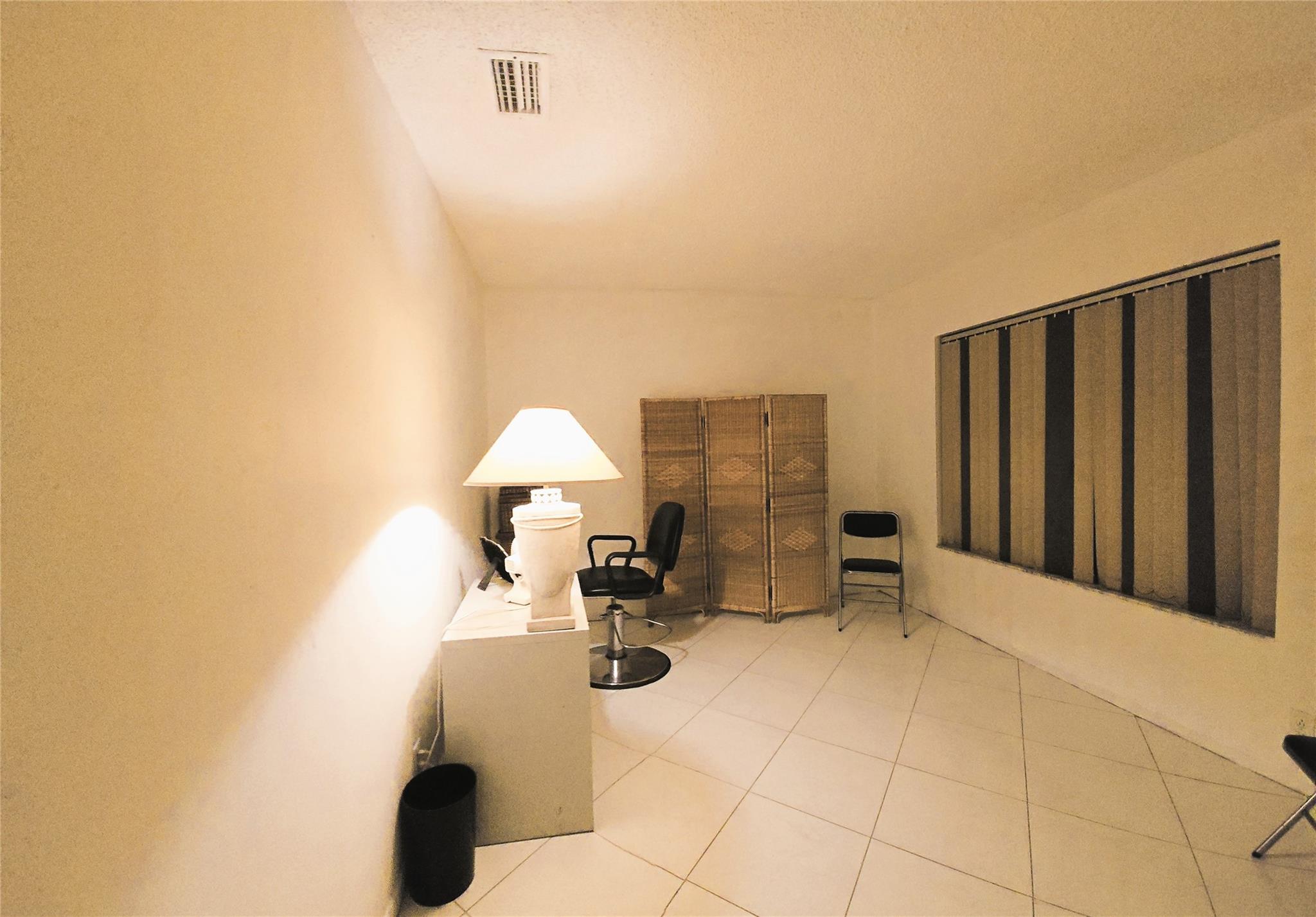 Jacaranda Lakes Sec 1 92- - Residential
