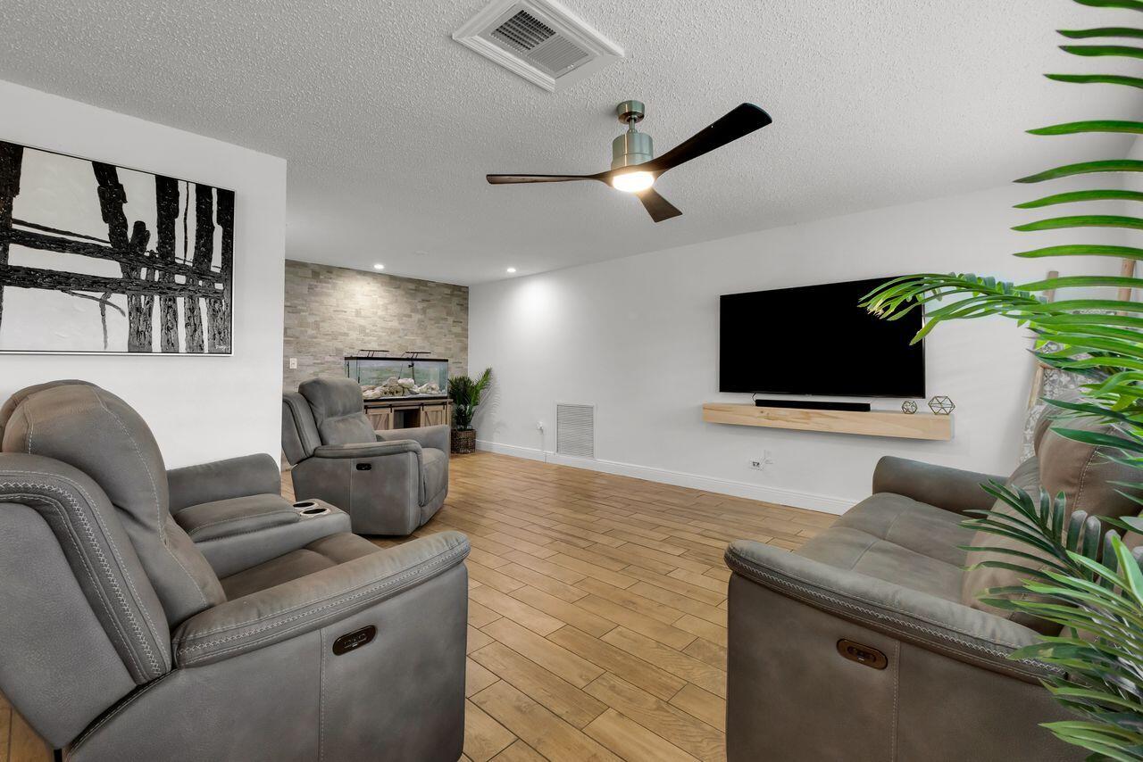 THE DELLS - Residential