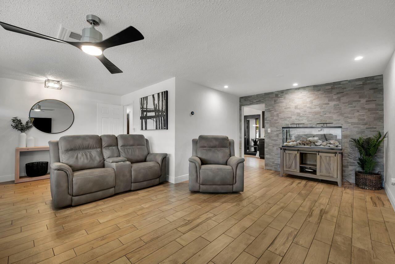 THE DELLS - Residential