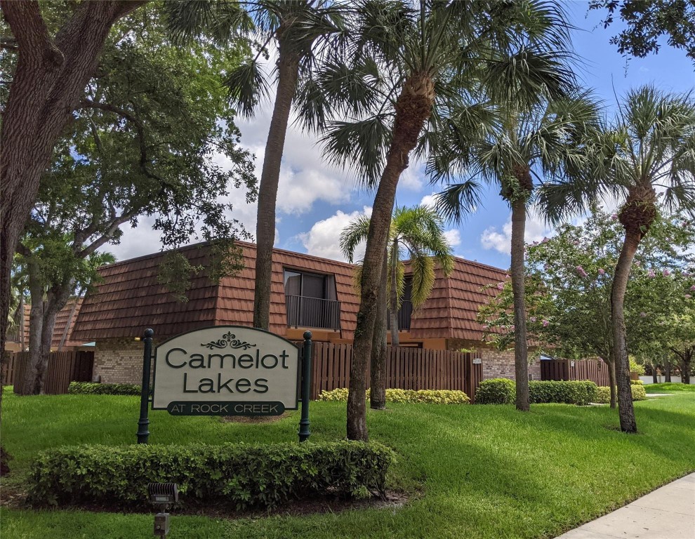 Camelot Lakes - Residential