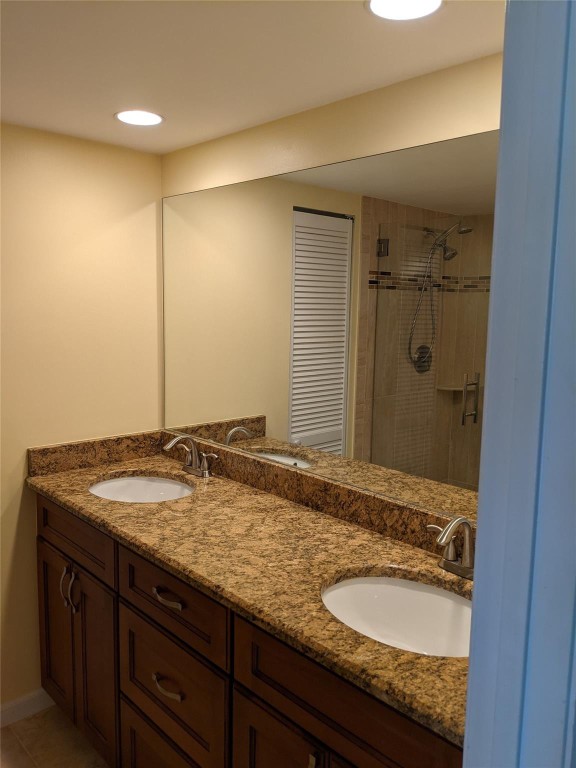 Camelot Lakes - Residential