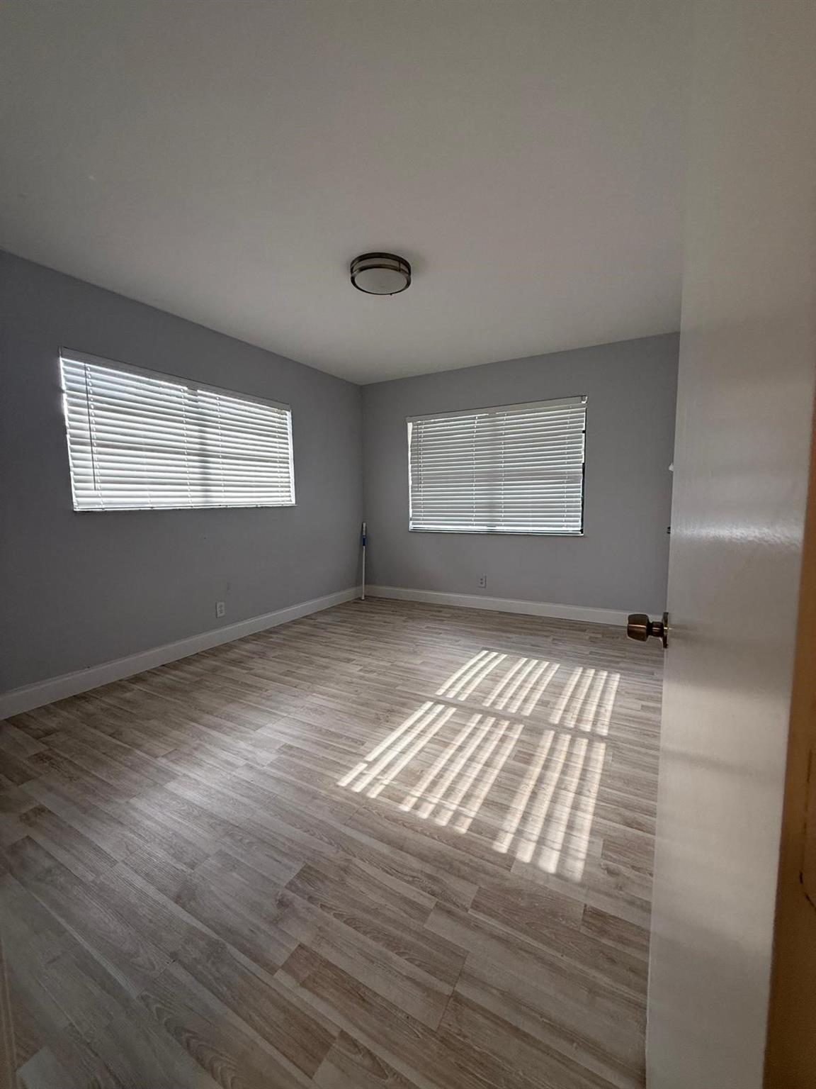 Townhouses Of Coral Spgs - Residential Lease