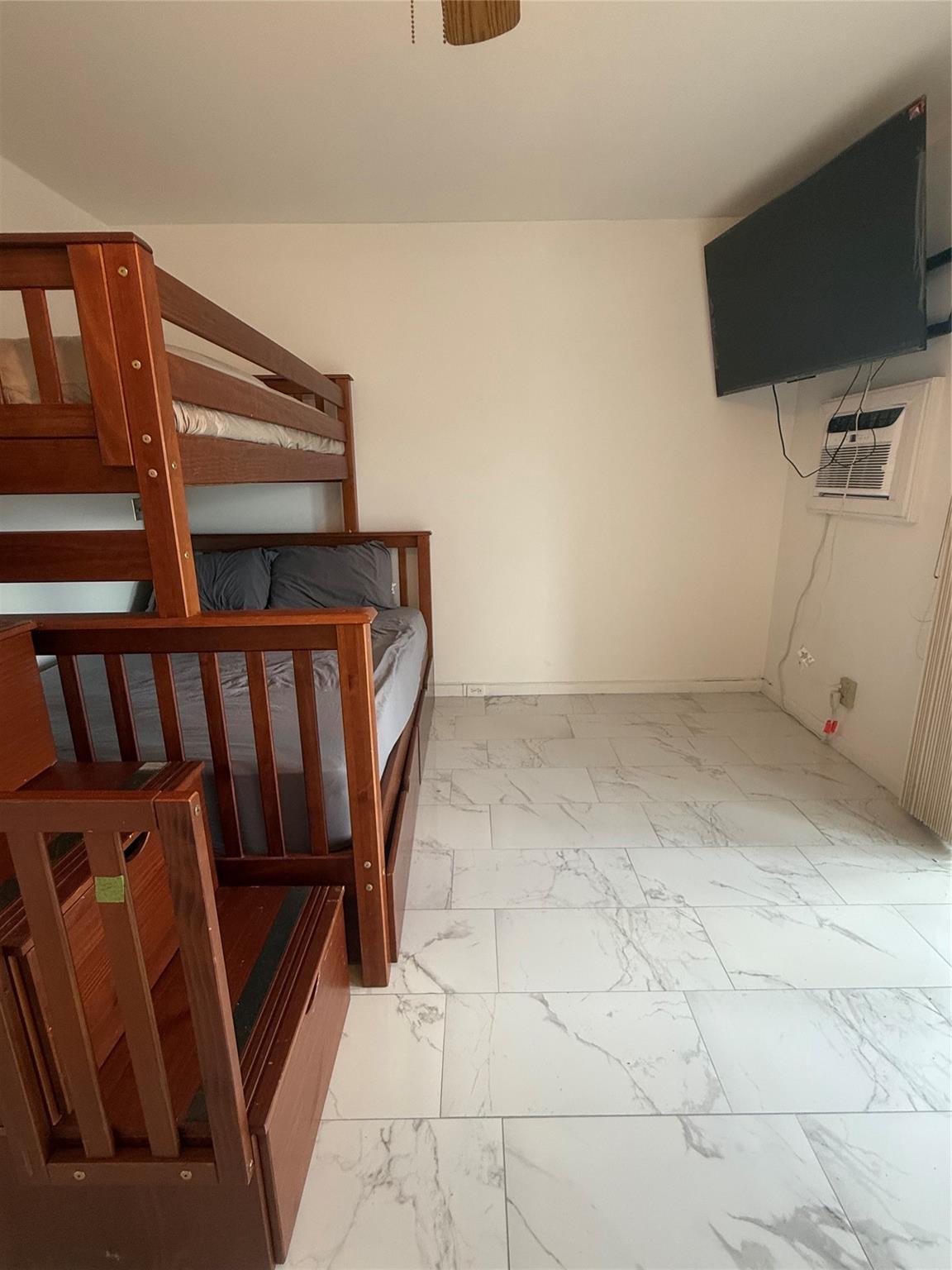 Tilford J Condo - Residential Lease