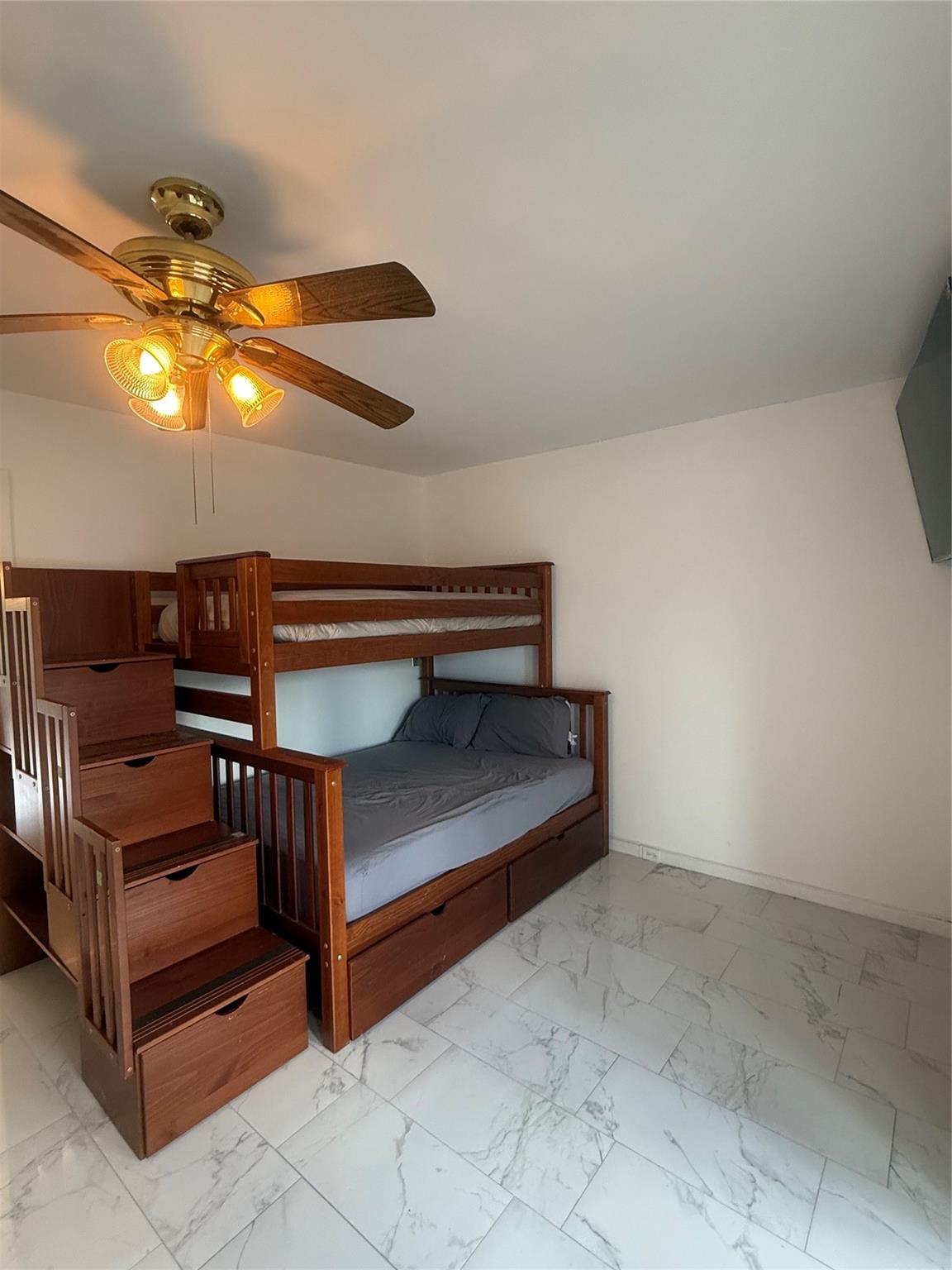 Tilford J Condo - Residential Lease
