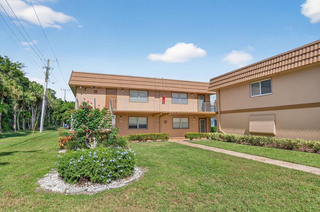 Photo of 332 Brittany G, Delray Beach, FL 33446 (MLS # R11137699)