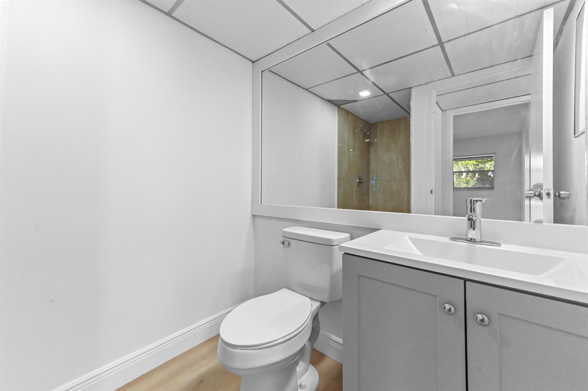 KINGS POINT BRITTANY COND - Residential