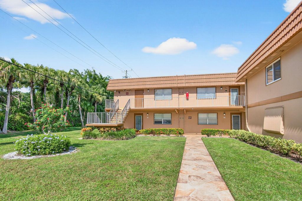 Photo of 332 Brittany G, Delray Beach, FL 33446 (MLS # R11137699)