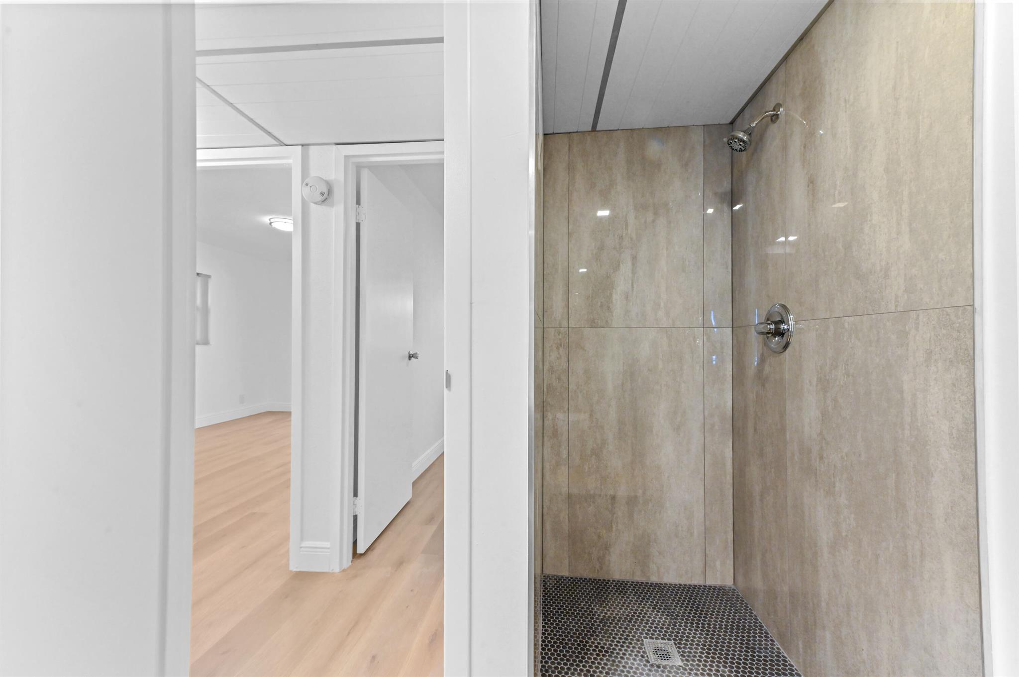 KINGS POINT BRITTANY COND - Residential