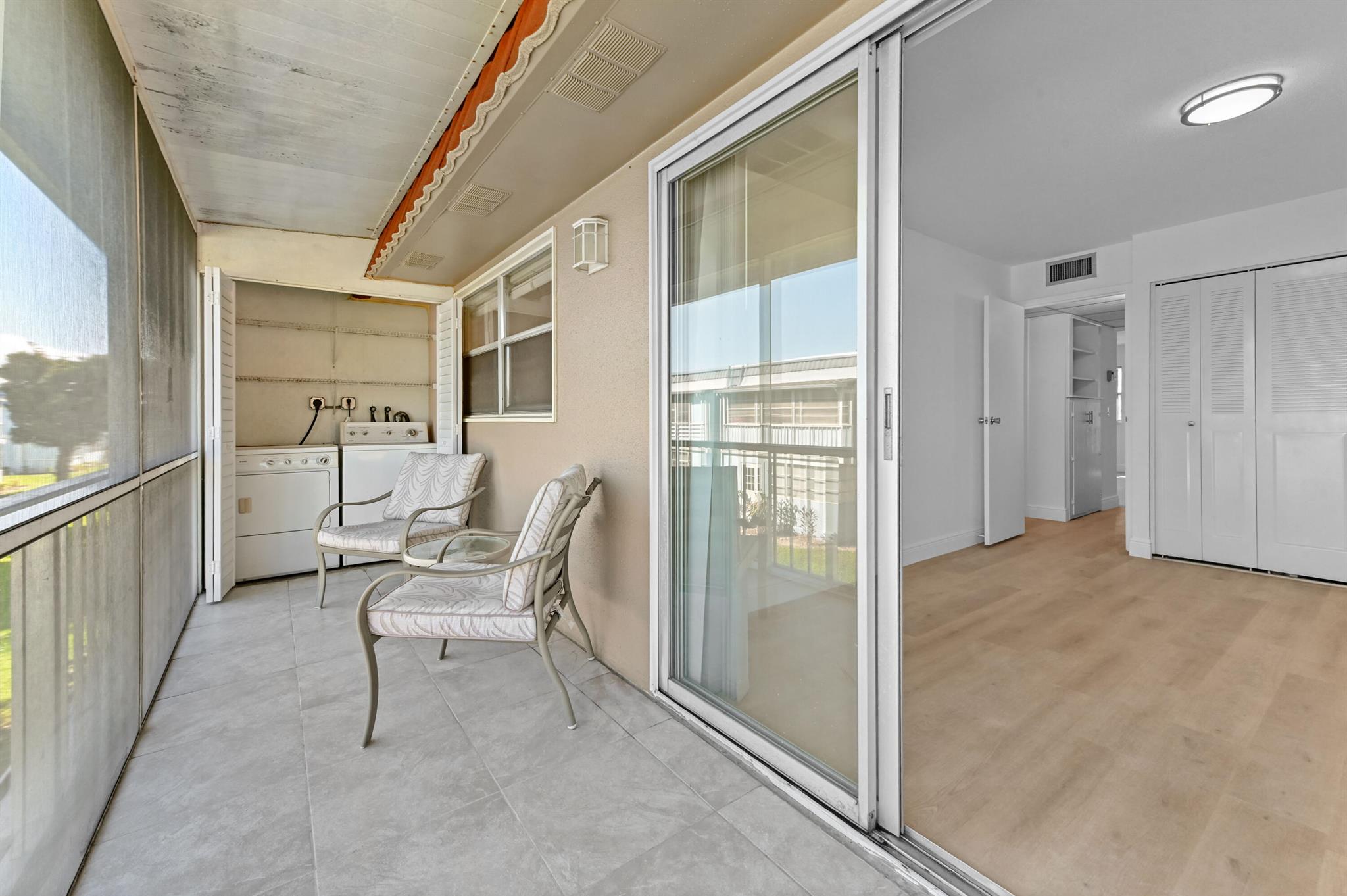 KINGS POINT BRITTANY COND - Residential