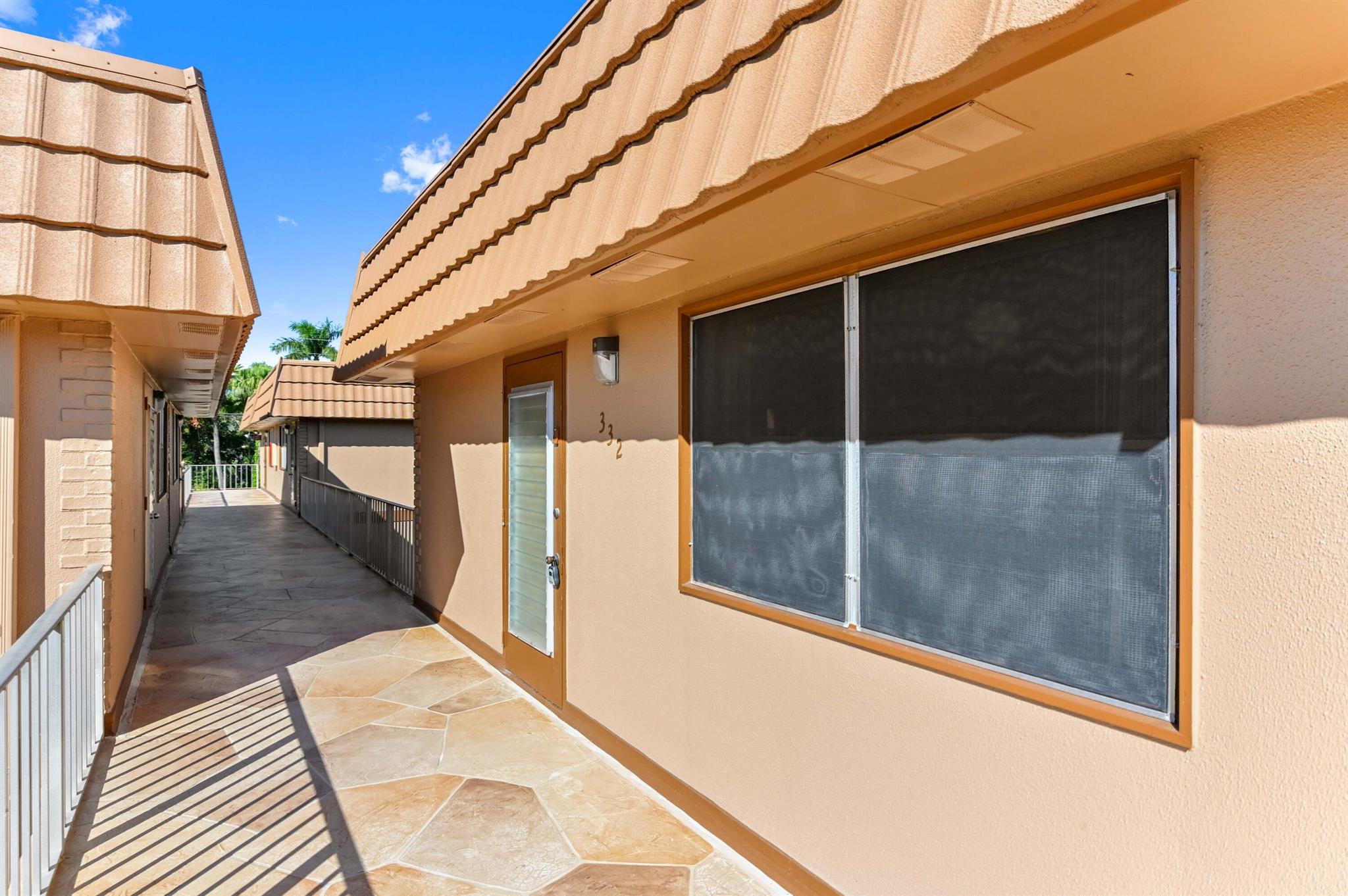 KINGS POINT BRITTANY COND - Residential