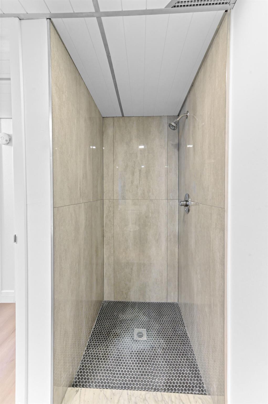 KINGS POINT BRITTANY COND - Residential