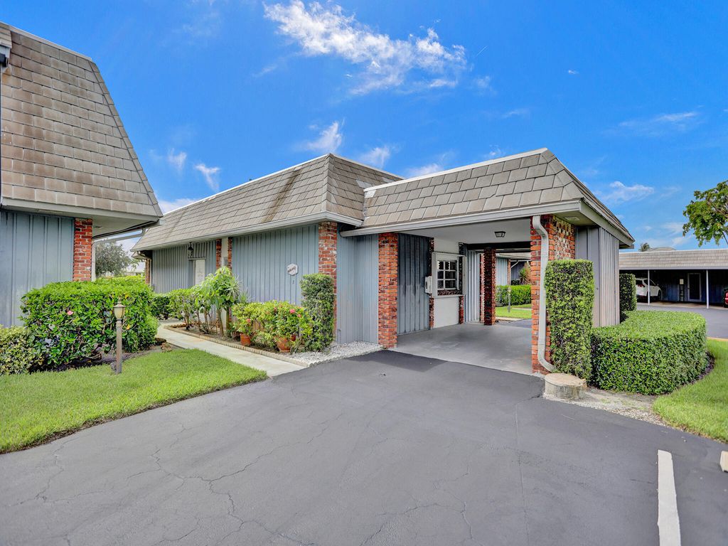 Photo of 340 Orange Tree Drive #3, Atlantis, FL 33462 (MLS # R11009679)