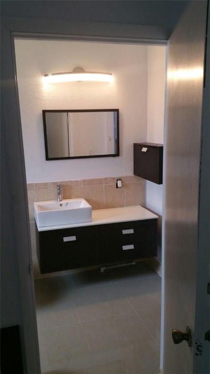 Twin Lakes Homes 47-15 B - Residential