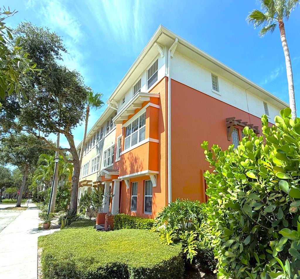 Photo of 883 MILLBRAE Court #6, West Palm Beach, FL 33401 (MLS # B26056044)