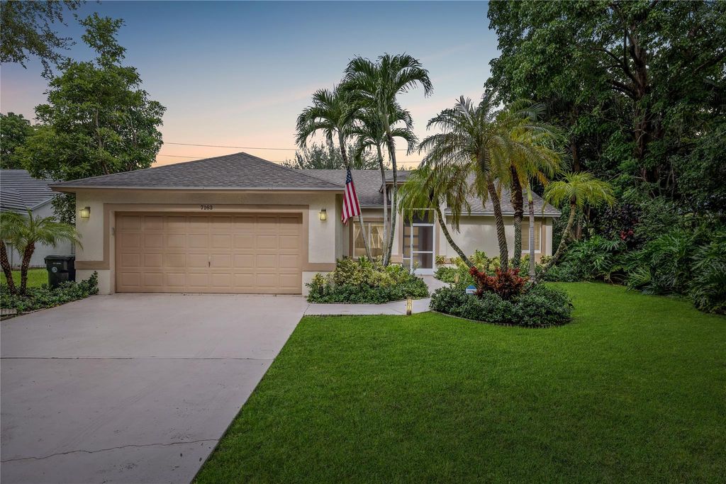 Photo of 7163 NW 45th Avenue, Coconut Creek, FL 33073 (MLS # F10515342)