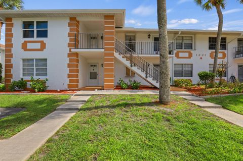 1221 S Lakes End Drive Fort Pierce FL 34982