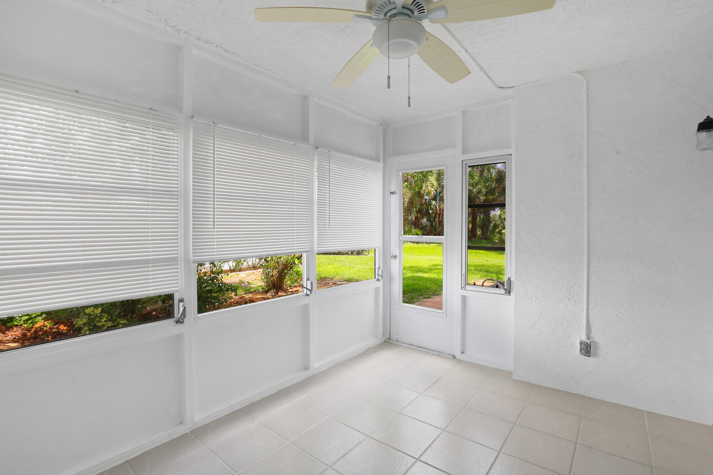 HIGH POINT OF FORT PIERCE CONDOMINIUM SECTION 3 - Residential