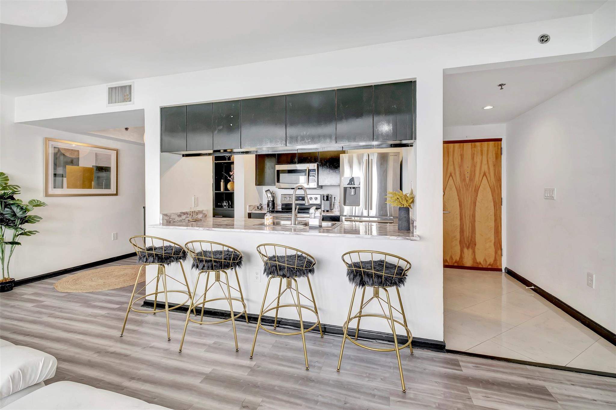 1200 Brickell Bay Dr 3001