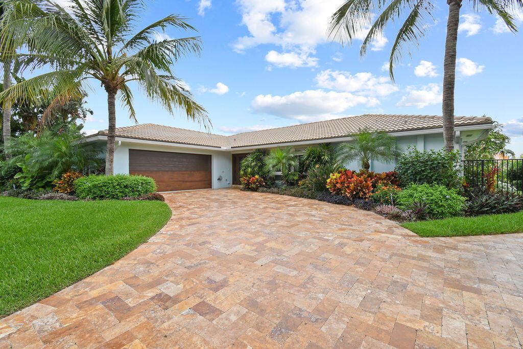 Photo of 2113 Radnor Court, North Palm Beach, FL 33408 (MLS # R10807525)