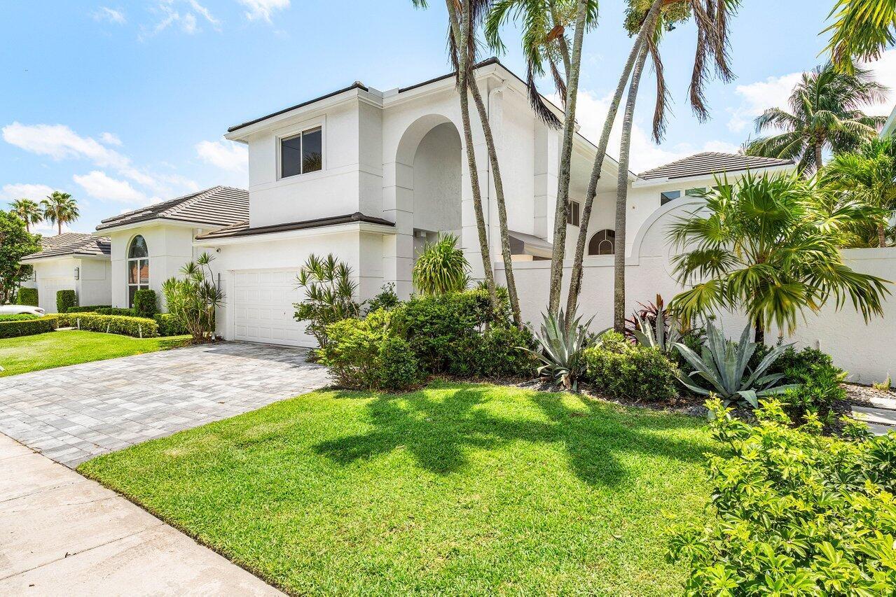 5779 Regency Circle W