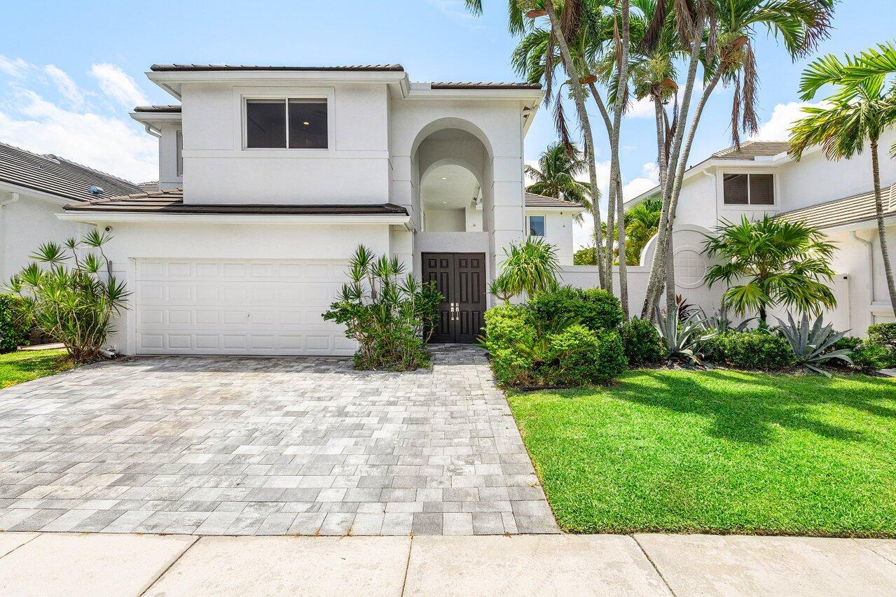 5779 Regency Circle W