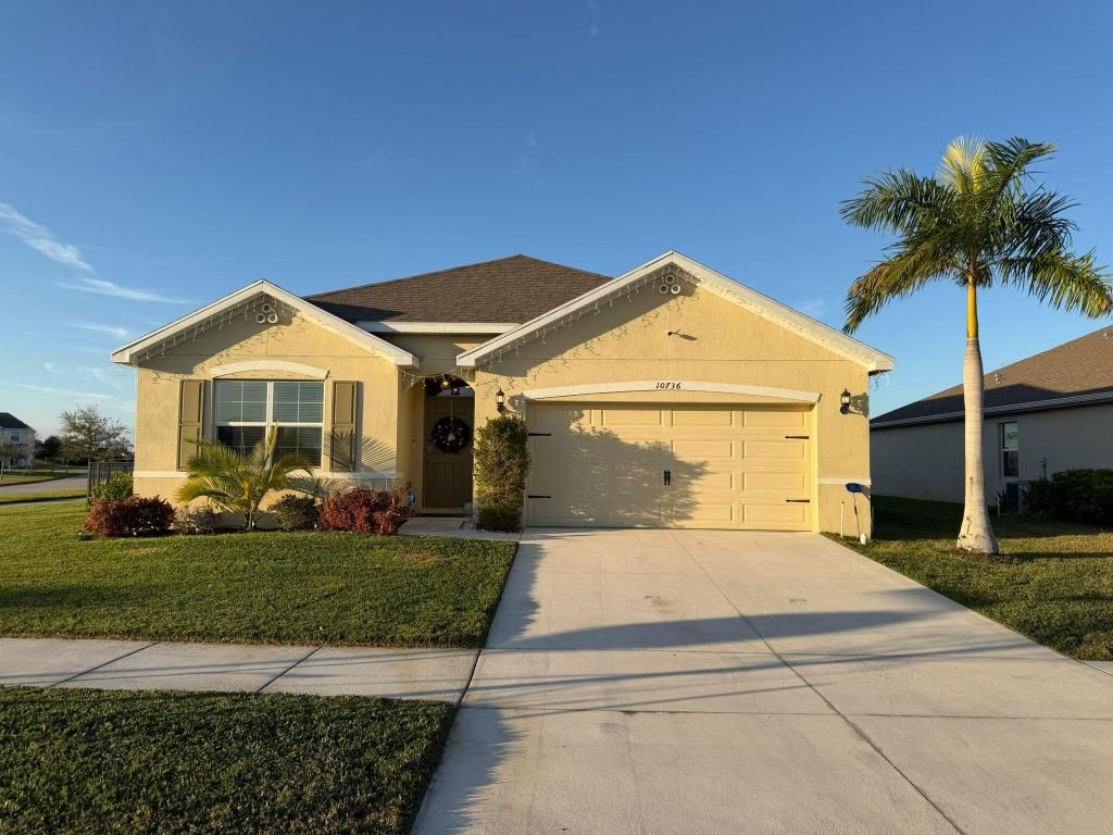 Photo of 10736 SW Prato Way, Port Saint Lucie, FL 34953 (MLS # R11152142)
