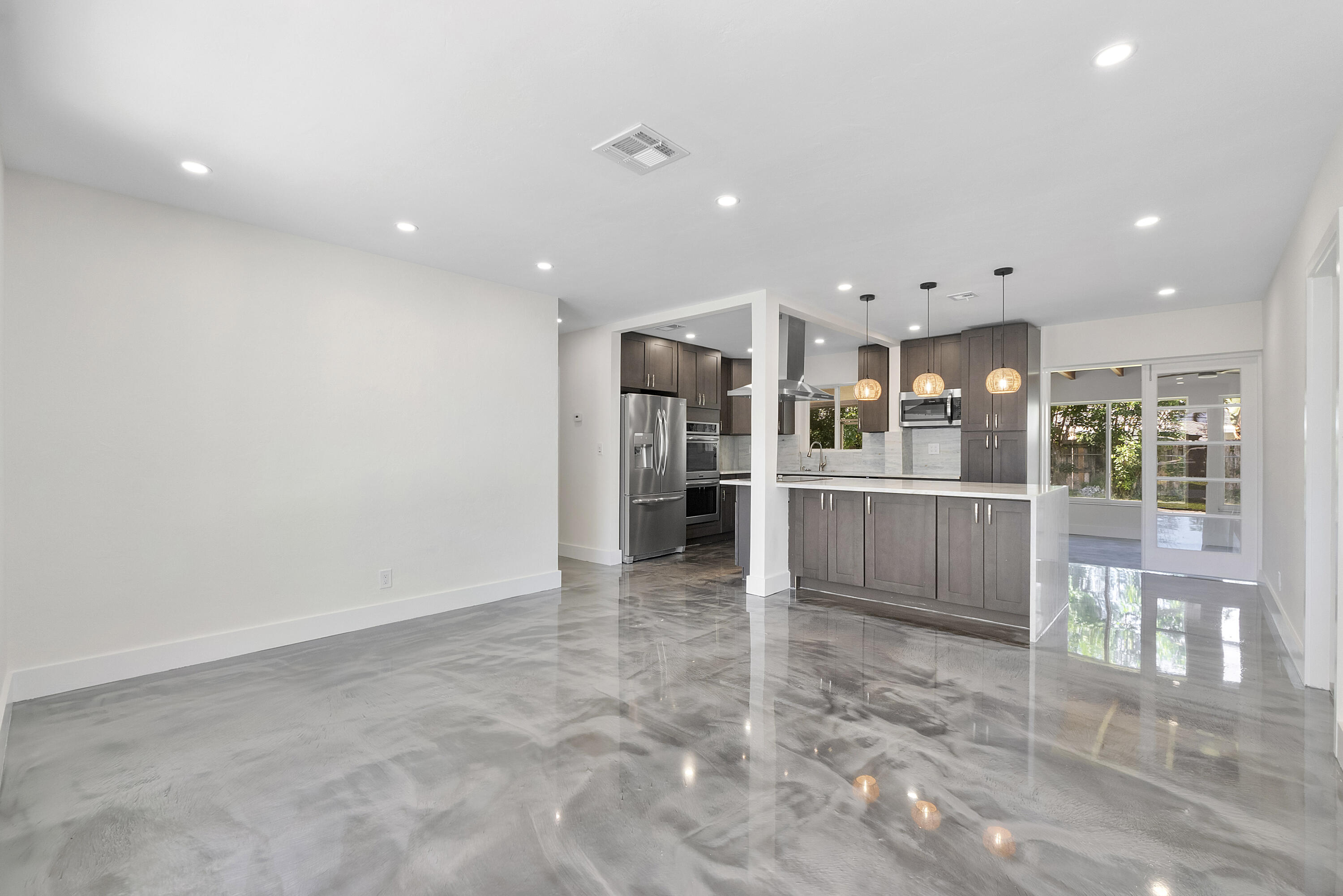MARY KNOLL - Residential