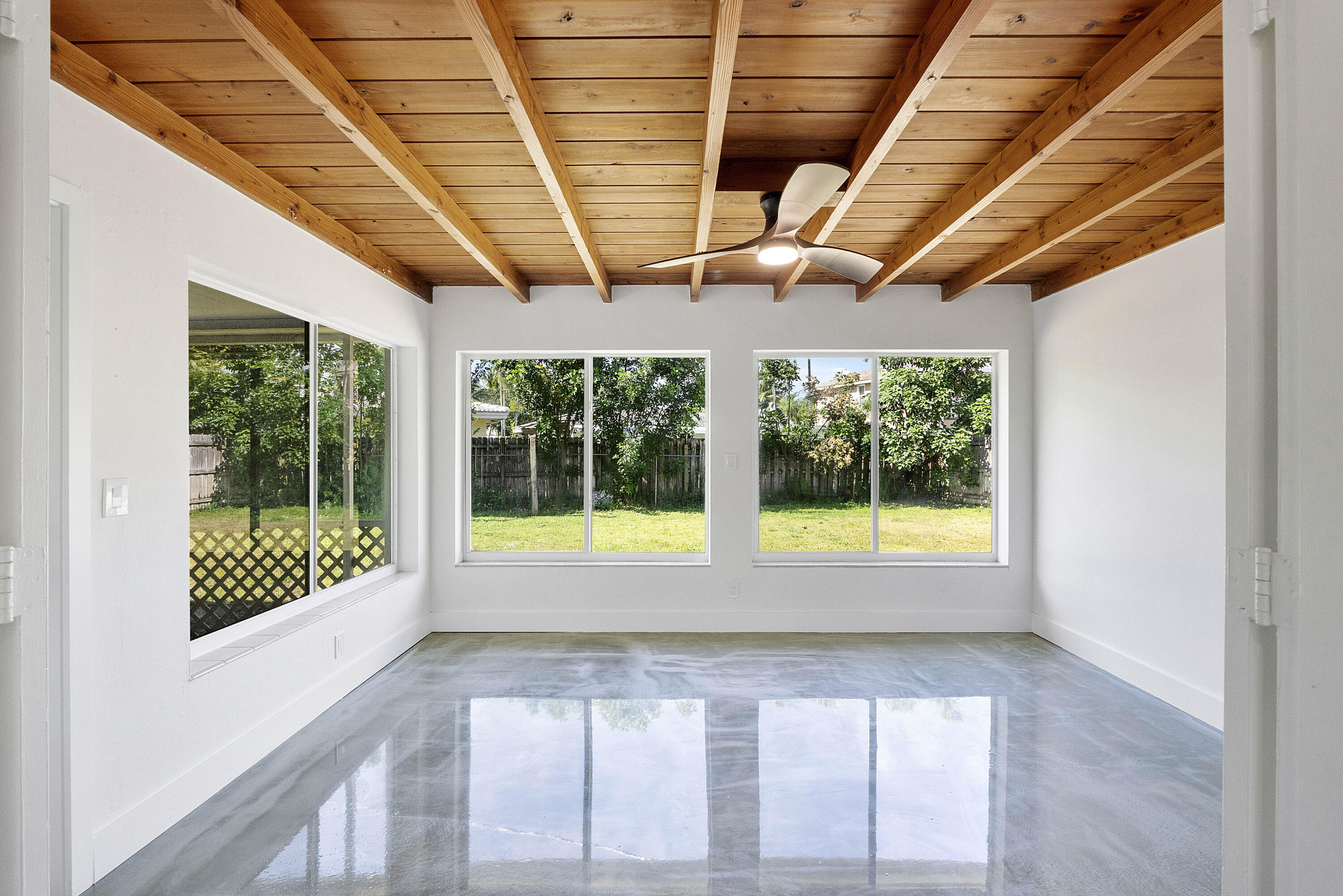 MARY KNOLL - Residential