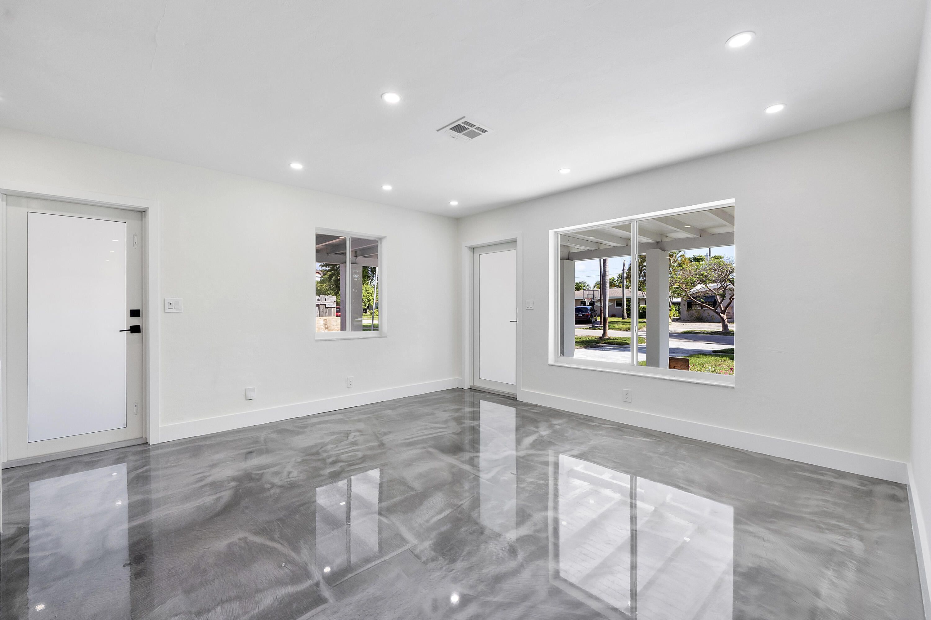 MARY KNOLL - Residential