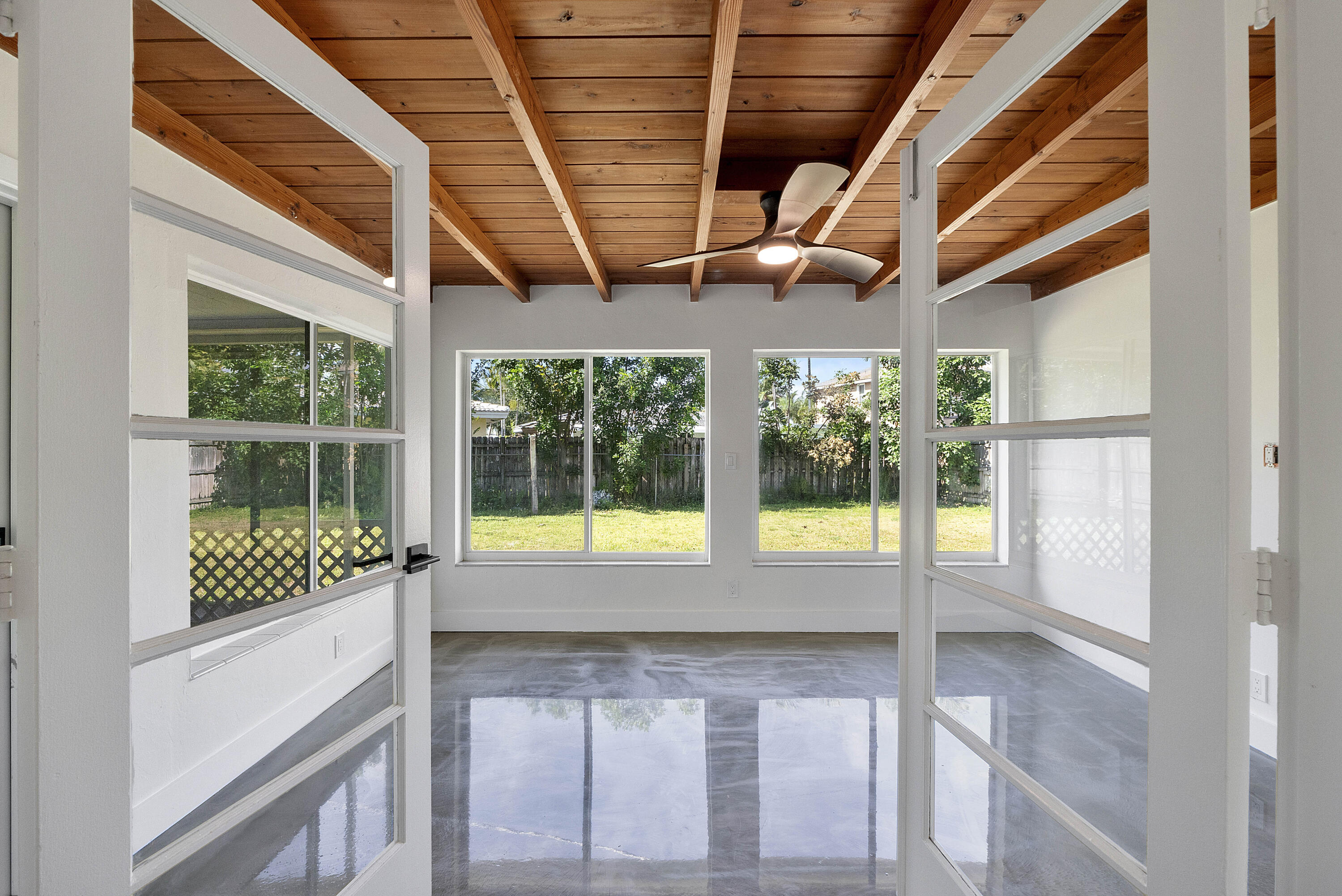 MARY KNOLL - Residential