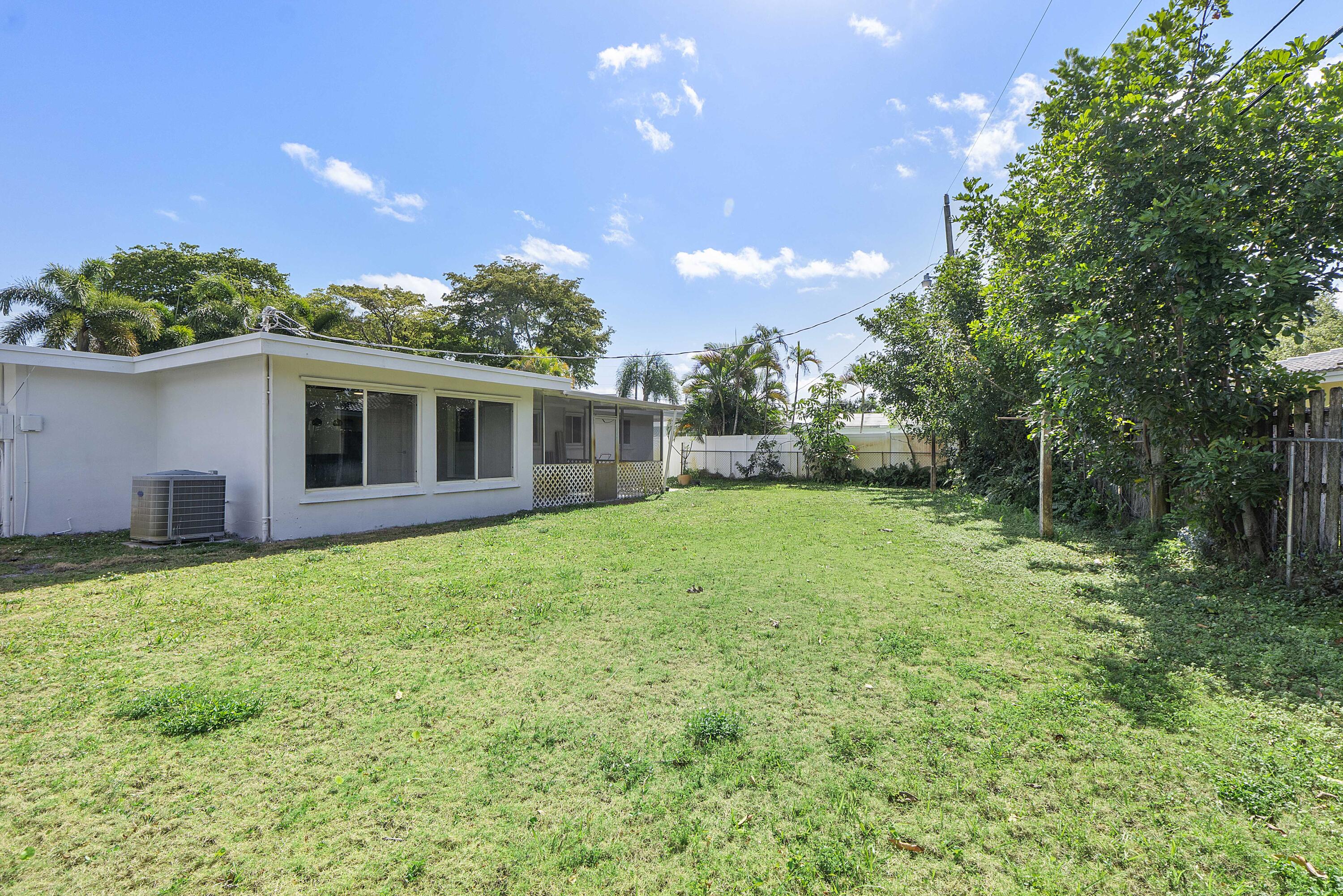 MARY KNOLL - Residential