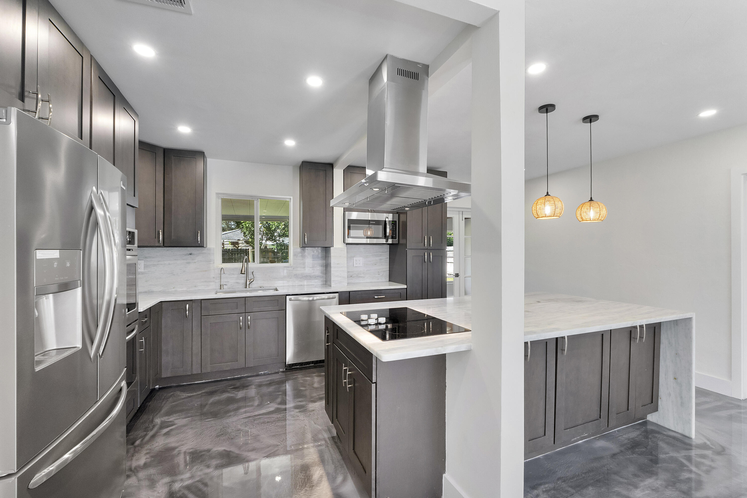MARY KNOLL - Residential