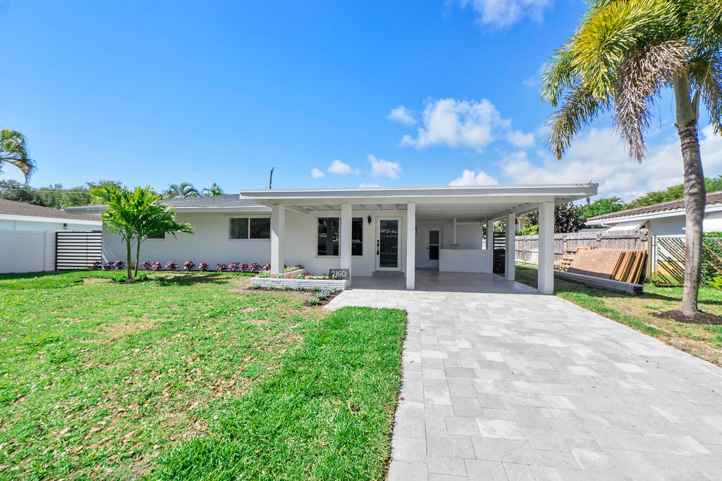 Photo of 2160 NE 53rd Street, Fort Lauderdale, FL 33308 (MLS # B26022700)