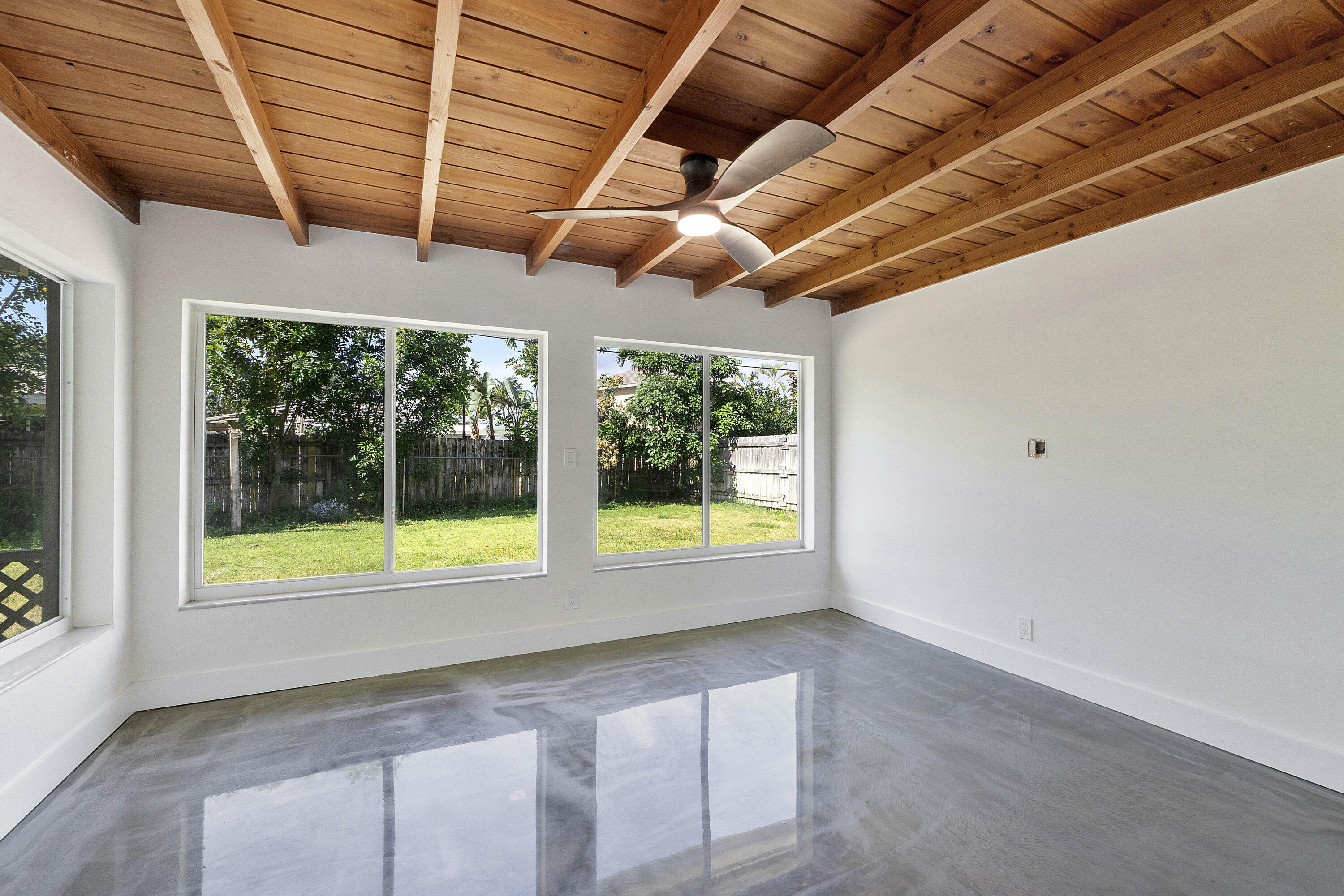 MARY KNOLL - Residential