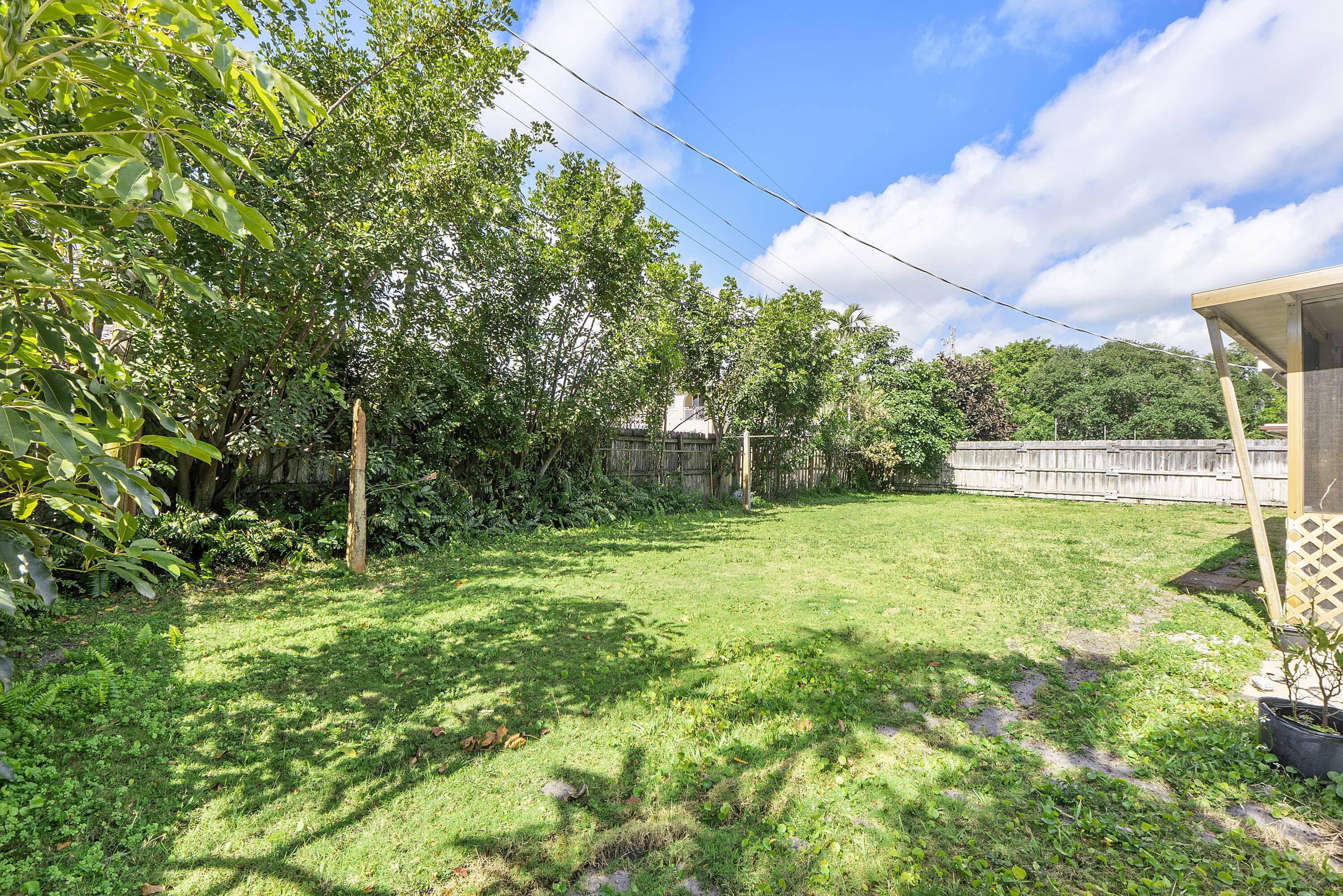 MARY KNOLL - Residential
