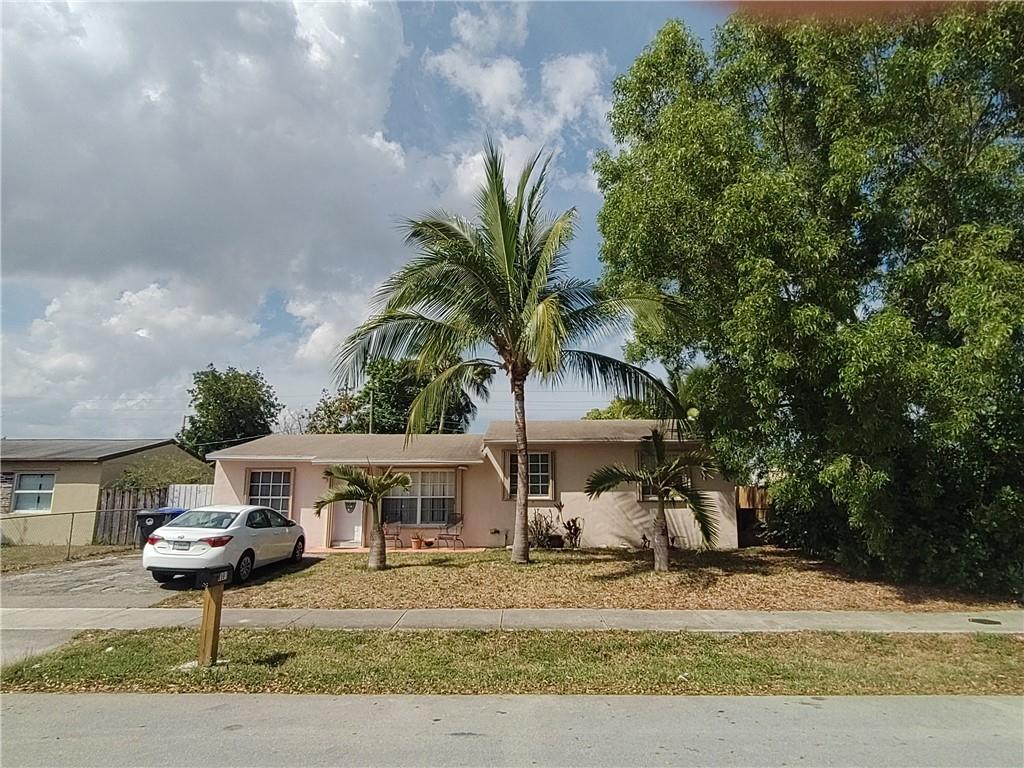 Broadview Country Club Es - Residential