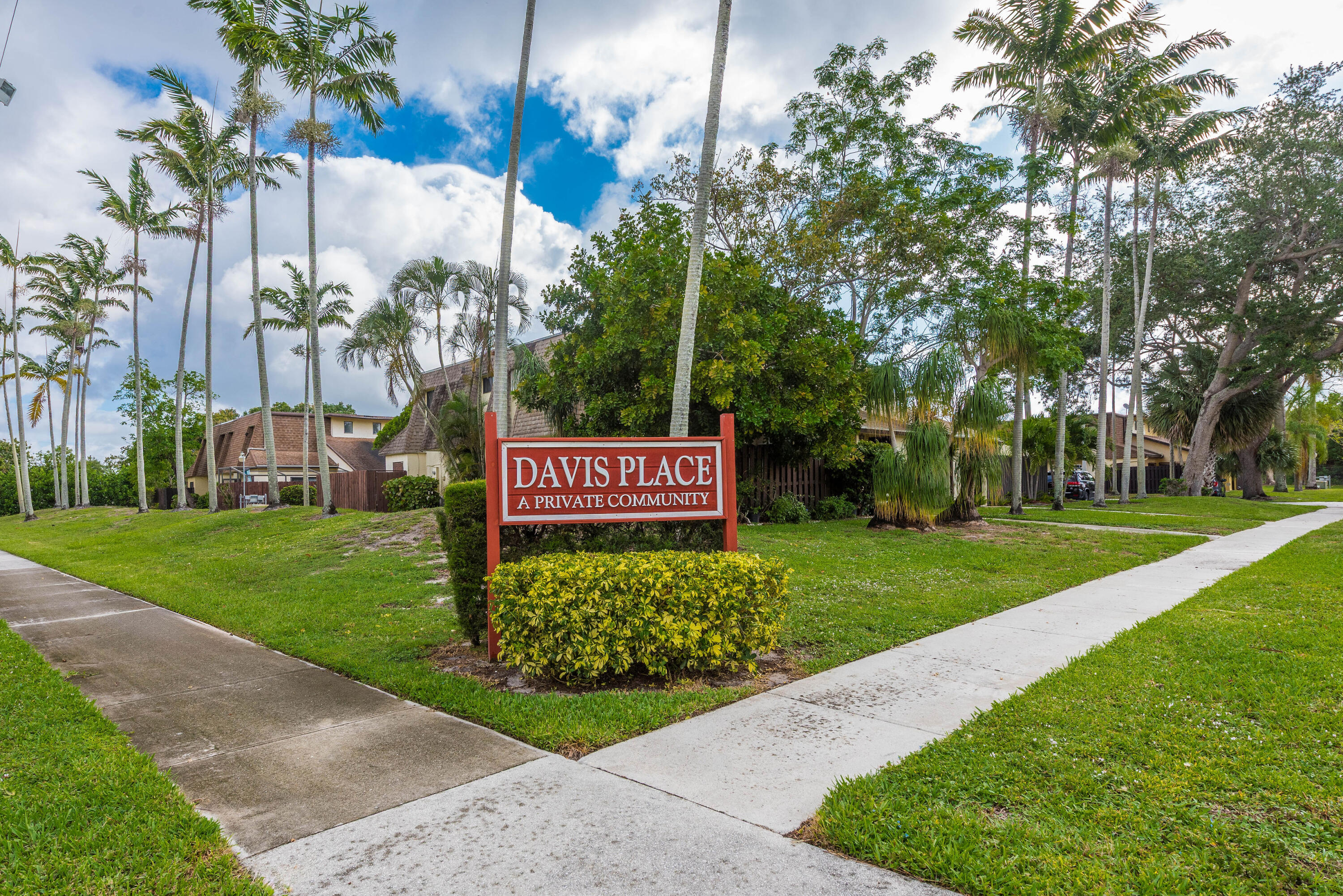 Davis Place Ph I - Residential
