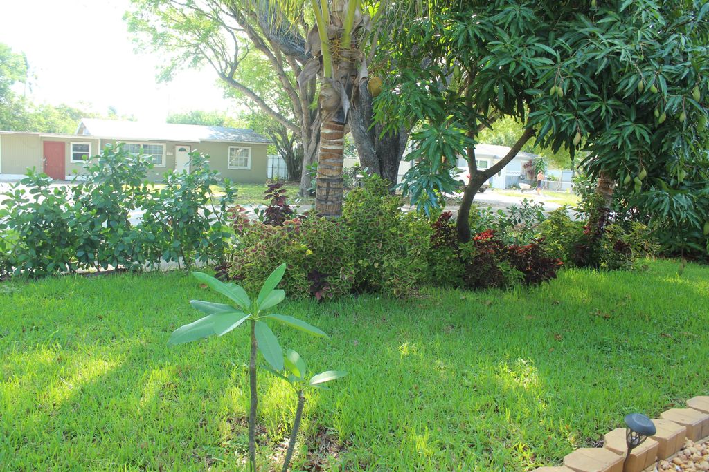 Photo of 431 S Chillingworth Drive, West Palm Beach, FL 33409 (MLS # B26021850)