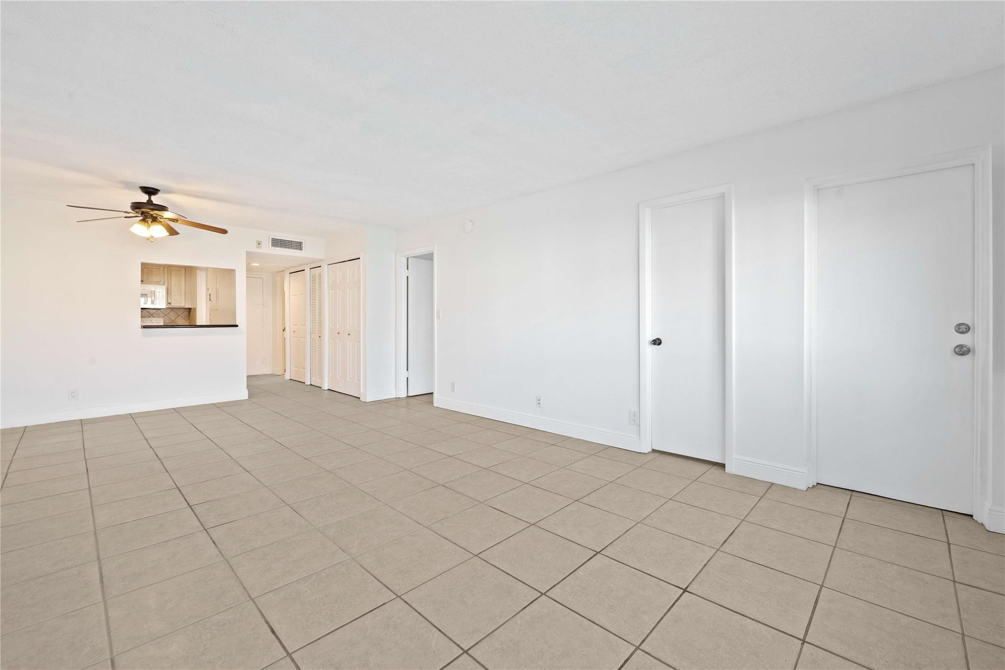 Racquet Club @ Bonaventur - Residential