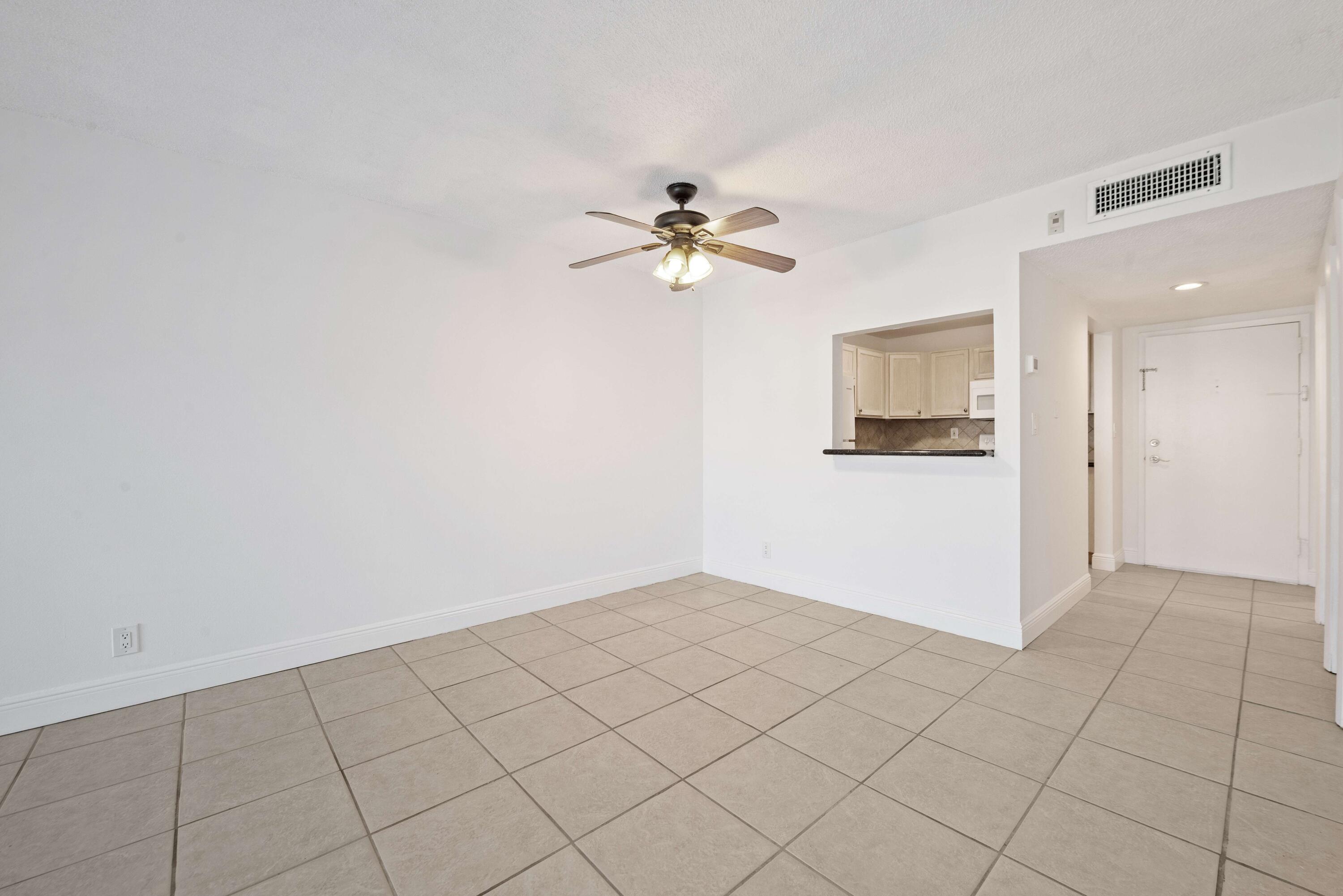 Racquet Club @ Bonaventur - Residential