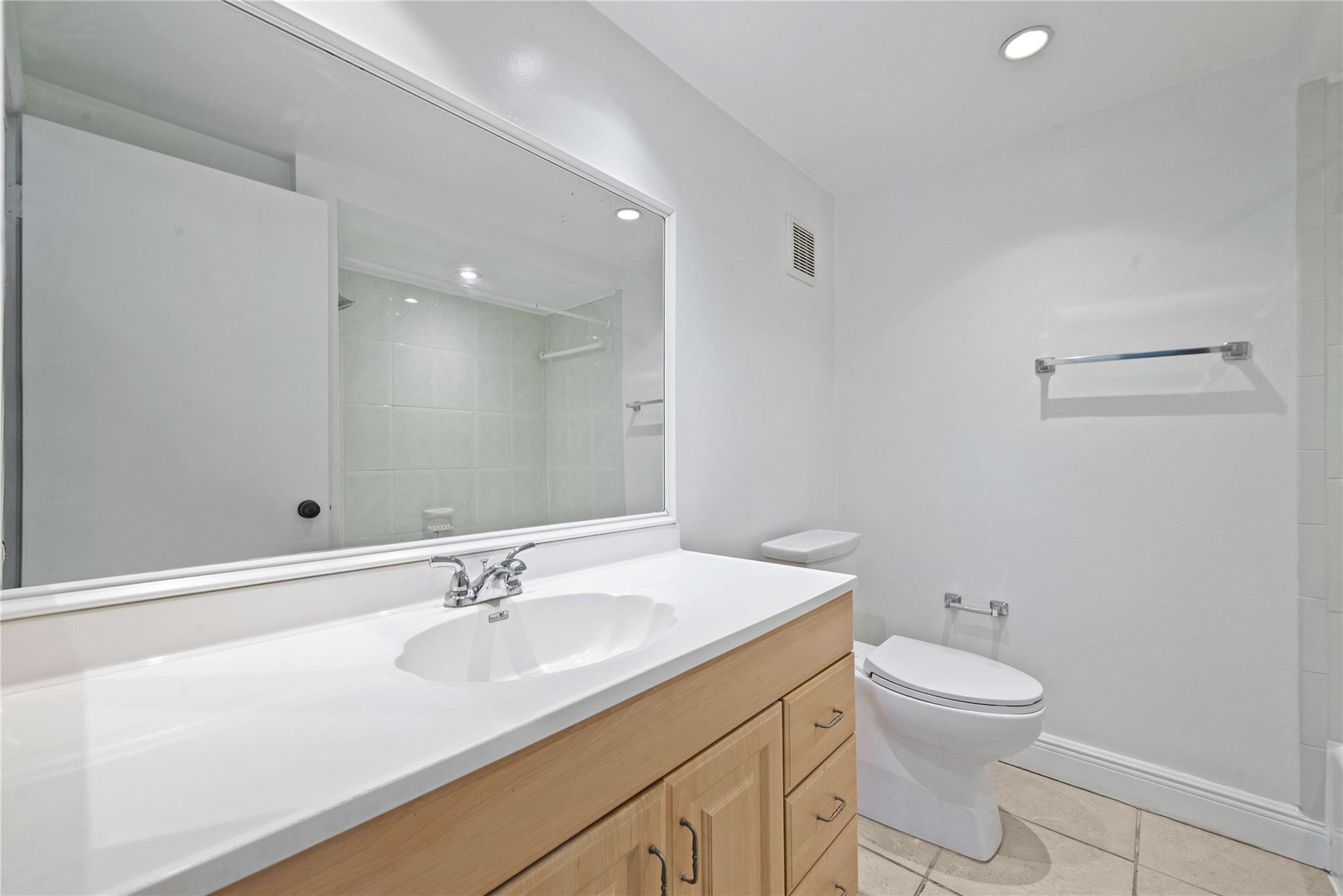 Racquet Club @ Bonaventur - Residential