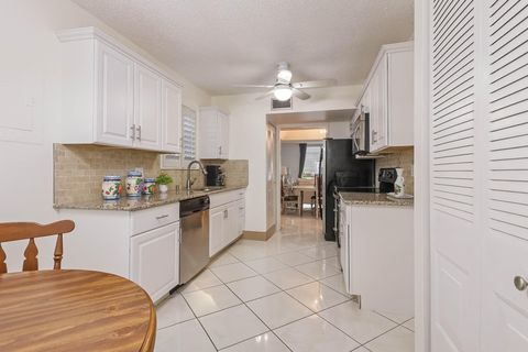Tiny photo for 6850 10th Avenue N #206, Lake Worth, FL 33467 (MLS # R11165655)