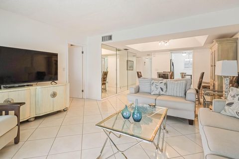 Tiny photo for 6850 10th Avenue N #206, Lake Worth, FL 33467 (MLS # R11165655)