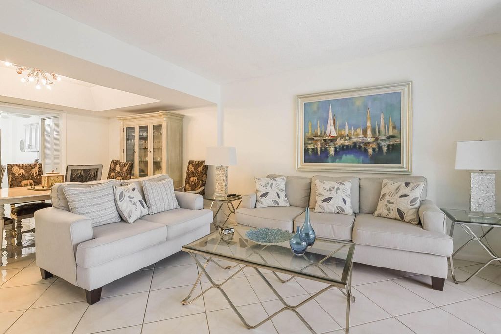 Photo of 6850 10th Avenue N #206, Lake Worth, FL 33467 (MLS # R11165655)