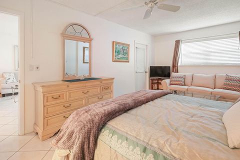 Tiny photo for 6850 10th Avenue N #206, Lake Worth, FL 33467 (MLS # R11165655)